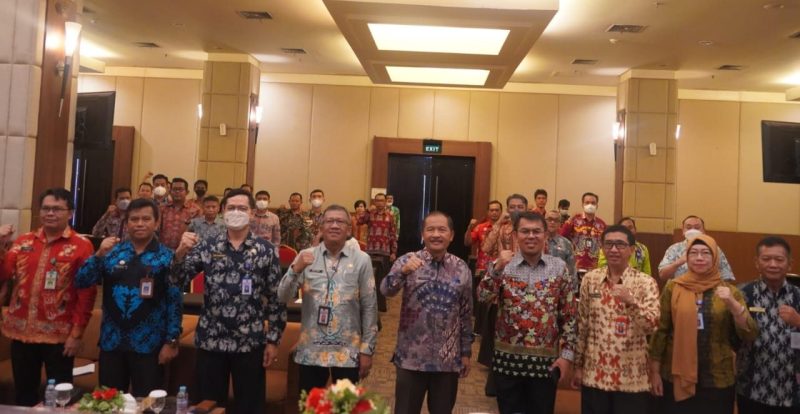 Asisten Pemerintahan Dan Kesra Buka Rapat Evaluasi Capaian Spm