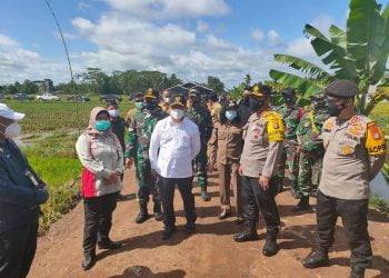 Kapolda Kalteng dan Gubernur Kunjungi Desa Belanti Siam