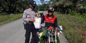 Polsek Seruyan Tengah Sosialisasikan Serta Sebarkan Maklumat Kapolda Kalteng 