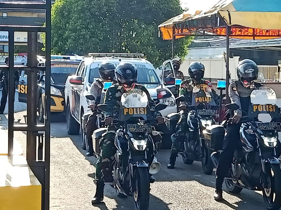 Polres Seruyan melaksanakan kegiatan patroli skala besar guna mengantisipasi perayaan Paskah dan Libur panjang, Jumat (2/4/2021). Foto : Tbn