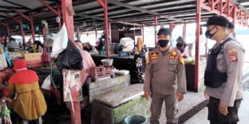 Tim Yustisi Polres Seruyan Berikan Himbauan Prokes