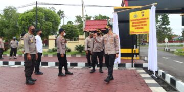 Kapolres Seruyan Berikan Arahan Dalam Pengamanan Sidang Adat di PT. Selonok Ladang Mas