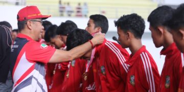 Asisten Ekbang Leonard S. Ampung Tutup POPPROV Kalteng Tahun 2022