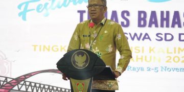Asisten Pemkesra: Budaya dan Bahasa Dayak Harus Kita Lindungi dan Lestarikan