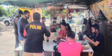 Operasi Yustisi Gabungan di Palangka Raya Bagikan 1.000 Masker