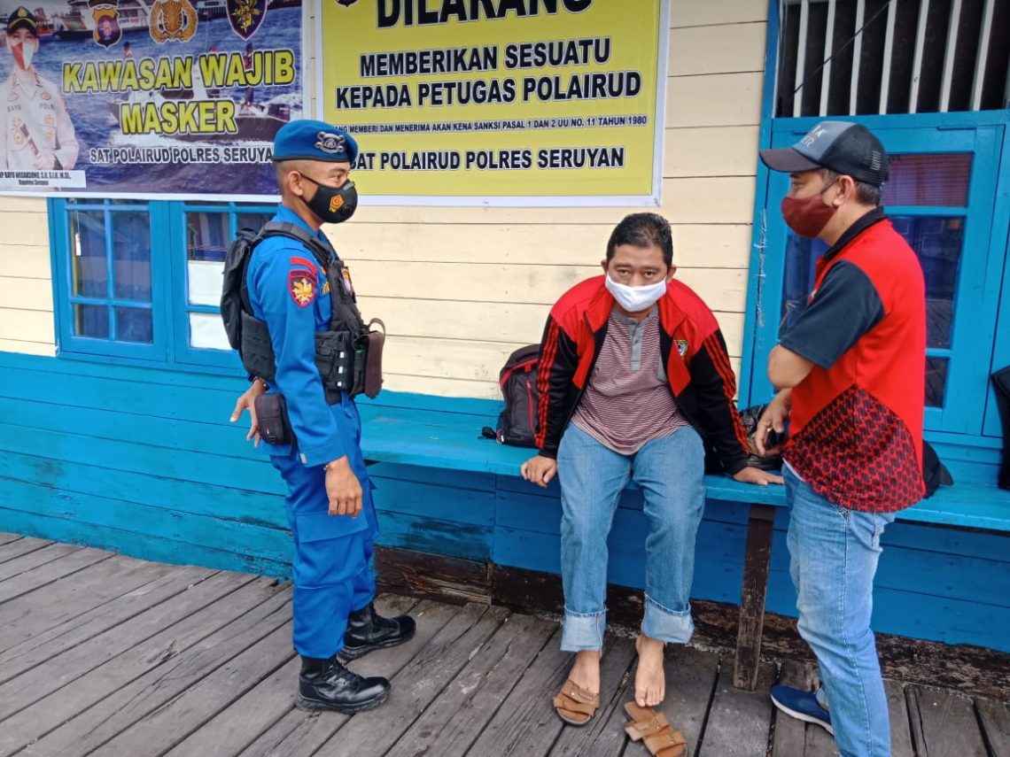 Sat Polairud Polres Seruyan 
sosialisasi karhutla dilaksanakan di bantaran DAS Seruyan  Kecamatan Seruyan Hilir Kabupaten Seruyan, Kamis (04/03/2021) Pukul 10.00 WIB. Foto : Tbn