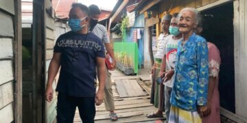 Gubernur Sugianto Sambangi Warga di Pinggiran Sungai Kahayan