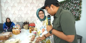 Pelatihan Strategi Marketing dan Branding UMKM Tamiang Layang Bartim