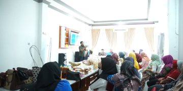 Mainkan Ritel Keuangan, Koordinator Klinik Bisnis Bagikan Rahasia Marketing untuk UMKM Program KH 26 Buntok