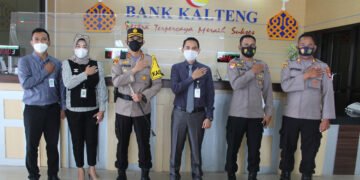 Sambangi Bank Kalteng, Kapolres Seruyan Ingatkan Penerapan Prosedur Keamanan