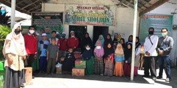 UMP Peduli Bagikan Sembako dan Masker untuk Anak Panti Asuhan