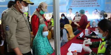 Wagub Kalteng Tinjau Vaksinasi di Kapuas