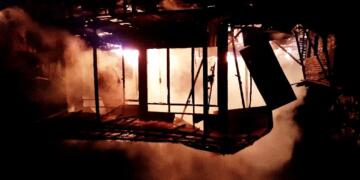 Rumah Pasutri di Saka Lagun Ludes Terbakar