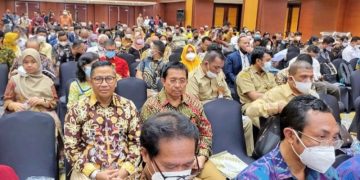Asisten Ekbang dan Kepala Bappedalitbang Kalteng Hadiri Rakernas Kebijakan Satu