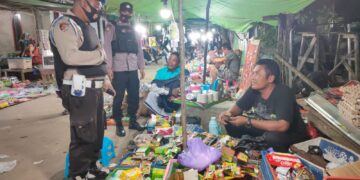 Polisi Hadir dan Amankan Giat Pasar Malam
