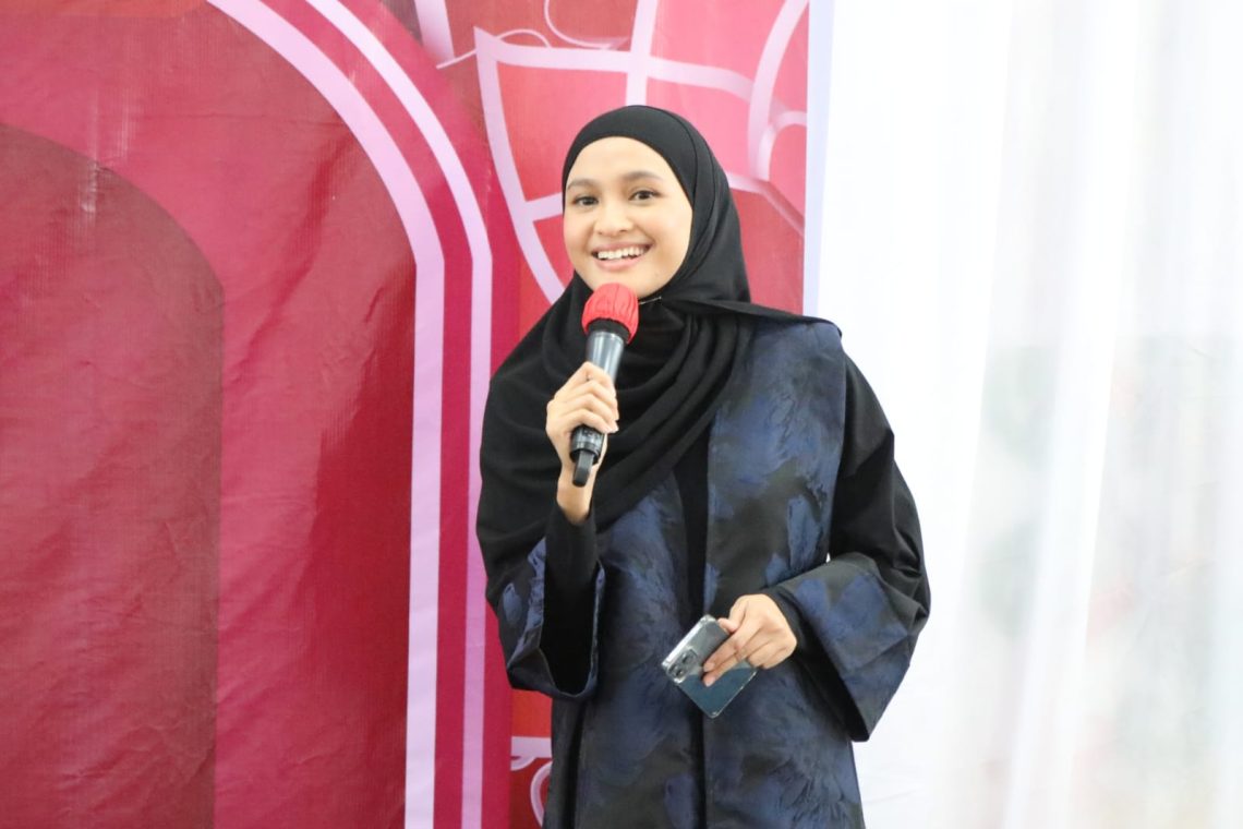 Ketua TP-PKK Kalteng Ivo Sugianto Sabran saat menghadiri Pengajian