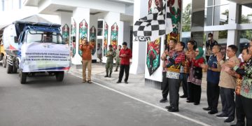 Wagub Edy Pratowo Lepas Penyaluran Beras untuk Penerima Bantuan Pangan