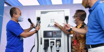 Stasiun Pengisian Kendaraan Listrik Umum Palangka Raya Pertama di Kalteng