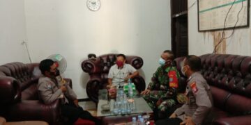 Polsek Danau Sembuluh Kunjungi Tokoh Masyarakat Guna Terus Jalin Silahturahmi