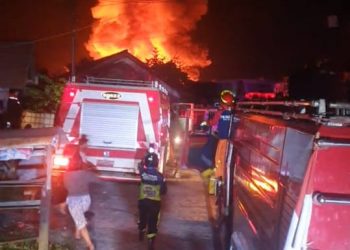 Puluhan Rumah di Jl Murjani Panarung Bawah Palangka Raya Hangus Terbakar