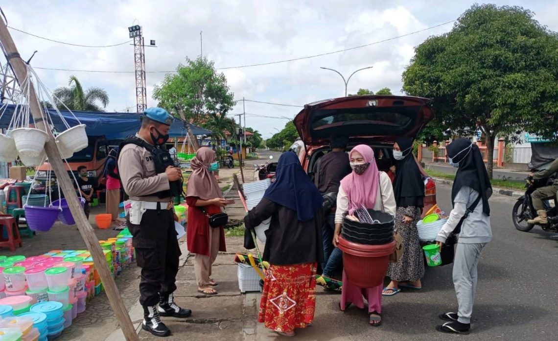 Regu On Call Polres Seruyan terus melakukan upaya sambang dan dialogis serta menyampaikan himbauan-himbauan Kamtibmas, Minggu (7/2/2021) Pukul 09.00 Wib. Foto : Tbn