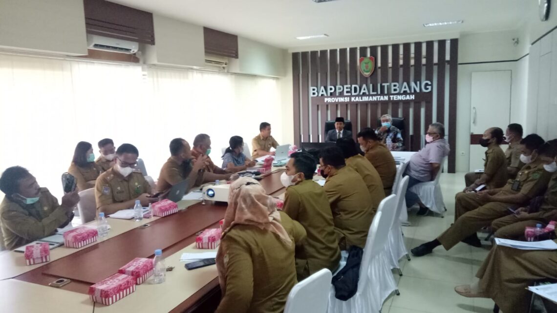 Pusat Riset Hukum Badan Riset dan Inovasi Nasional (BRIN) melaksanakan Focus Group Discussion (FGD) Food Estate dan Ketahanan Pangan, di Kantor Bappedalitbang Provinsi Kalimantan Tengah,  Senin (6/6/2022)