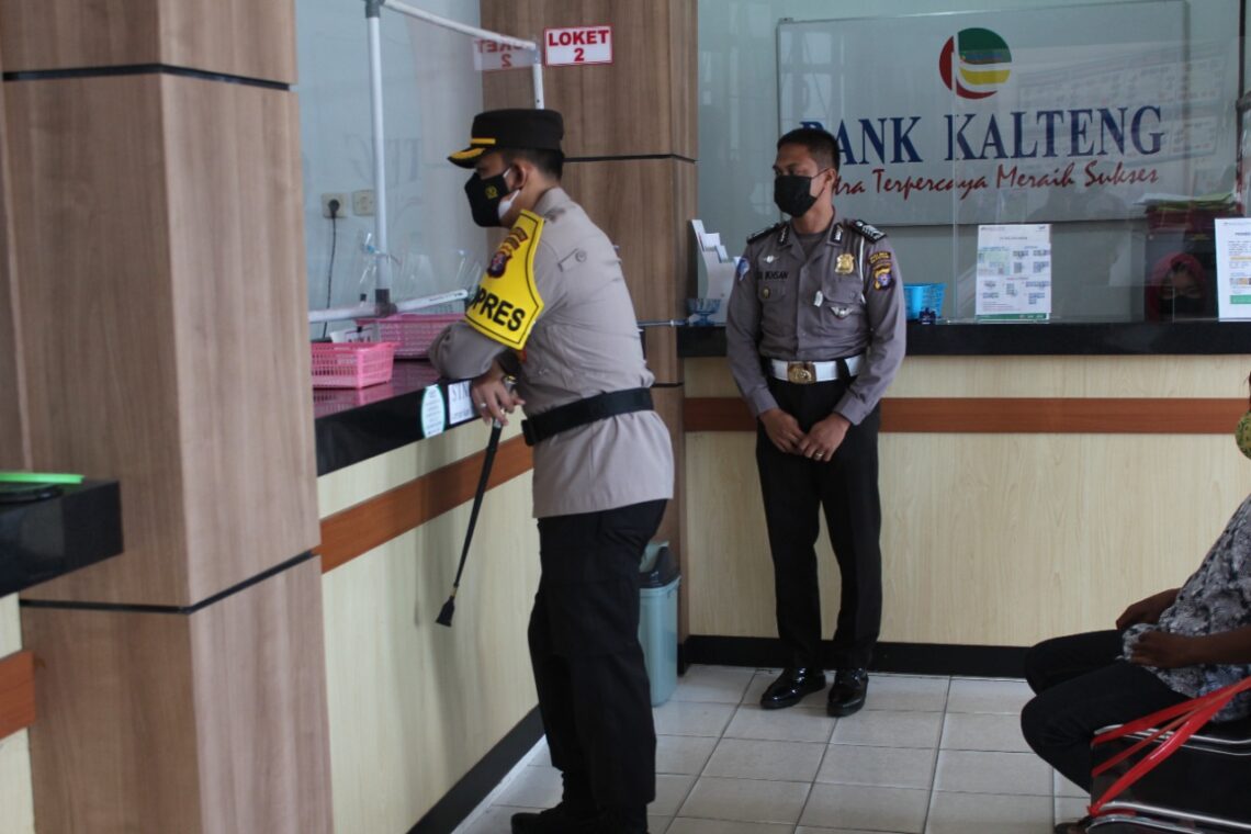 Kapolres Seruyan AKBP Bayu Wicaksono, S.H.,S.I.K., M.Si., menyampaikan bahwa pembangunan Zona Integritas (ZI) ini, tidak lain untuk mencapai Wilayah Bebas Korupsi dan Wilayah Birokrasi Bersih. Foto : Tbn