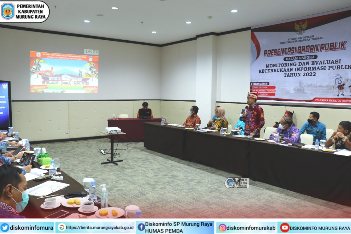 PPID Utama Kabupaten Murung Raya Saat Presentasi