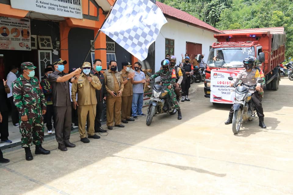 Wakil Gubernur (Wagub) Kalimantan Tengah (Kalteng) Habib Ismail Bin Yahya meninjau kesiapan pelaksanaan Pemilihan Kepala Daerah (Pilkada) Serentak Tahun 2020 di Kabupaten Murung Raya, Senin (7/12/2020). Foto : BA