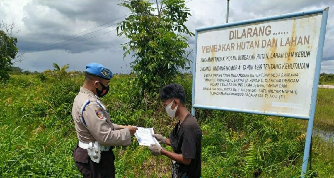 Sosialisasi antisipasi Karhutla oleh personil Polsek Seruyan Hilir, Senin (8/2/2021). Foto : Tbn