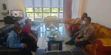 Cegah Penyebaran Covid-19, Sat Binmas Polres Seruyan Berikan Himbauan