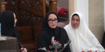 Ketua TP PKK Prov. Kalteng Ivo Sugianto Sabran Hadiri Majelis Taklim dan Tadzkir