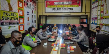 Sosialisasi Penerapan Budaya Pelayanan Prima Zona Integritas Polres Seruyan