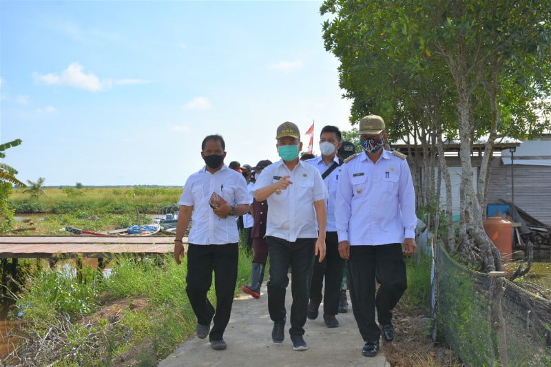 Bupati Kapuas Ben Brahim S Bahat