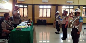 Propam Polres Seruyan Sidang Disiplin Oknum Anggotanya yang Mangkir Berdinas