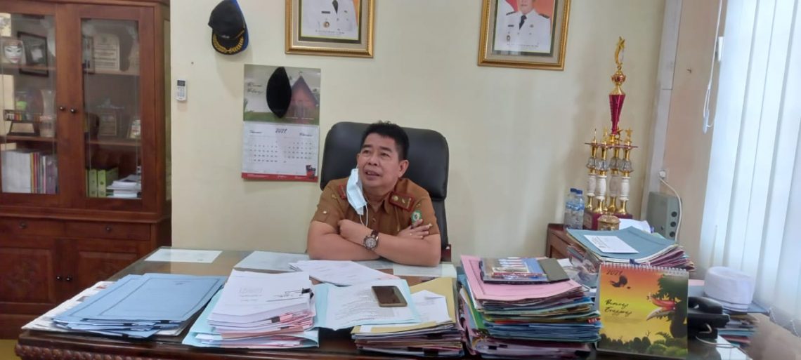 Kepala Dinas Pendidikan Kabupaten Kotawaringin Timur, H. Suparmadi, SE, MM. FOTO : fernando rg.