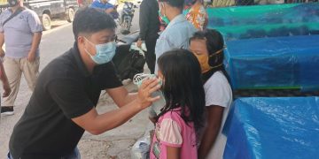 Polres Gumas Tingkatkan Operasi Yustisi, Sasar Anak-Anak Bagikan Masker