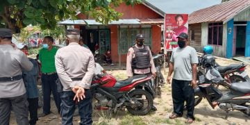 Sat Binmas Polres Seruyan Sapa Warga di Kantor Desa Undang