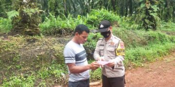 Antisipasi Karhutla, Personil Polsek Hanau Edukasi Masyarakat