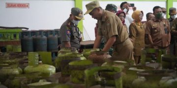 Tim Inspeksi Pantau Harga LPG 3 Kg di Pangkalan dan Palangka Raya