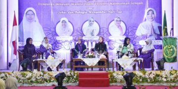 Ketua DWP Anitha Nuryakin: Semoga Benang Bintik Membawa Kalteng Dikenal di Kancah Nasional