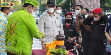 Diberangkatkan Sampel Utama Tanah dan Air Kalteng Menuju Titik Nol IKN