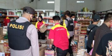 Jelang Idul Fitri, Polsek Hanau Blusukan Pastikan Bahan Pangan Aman