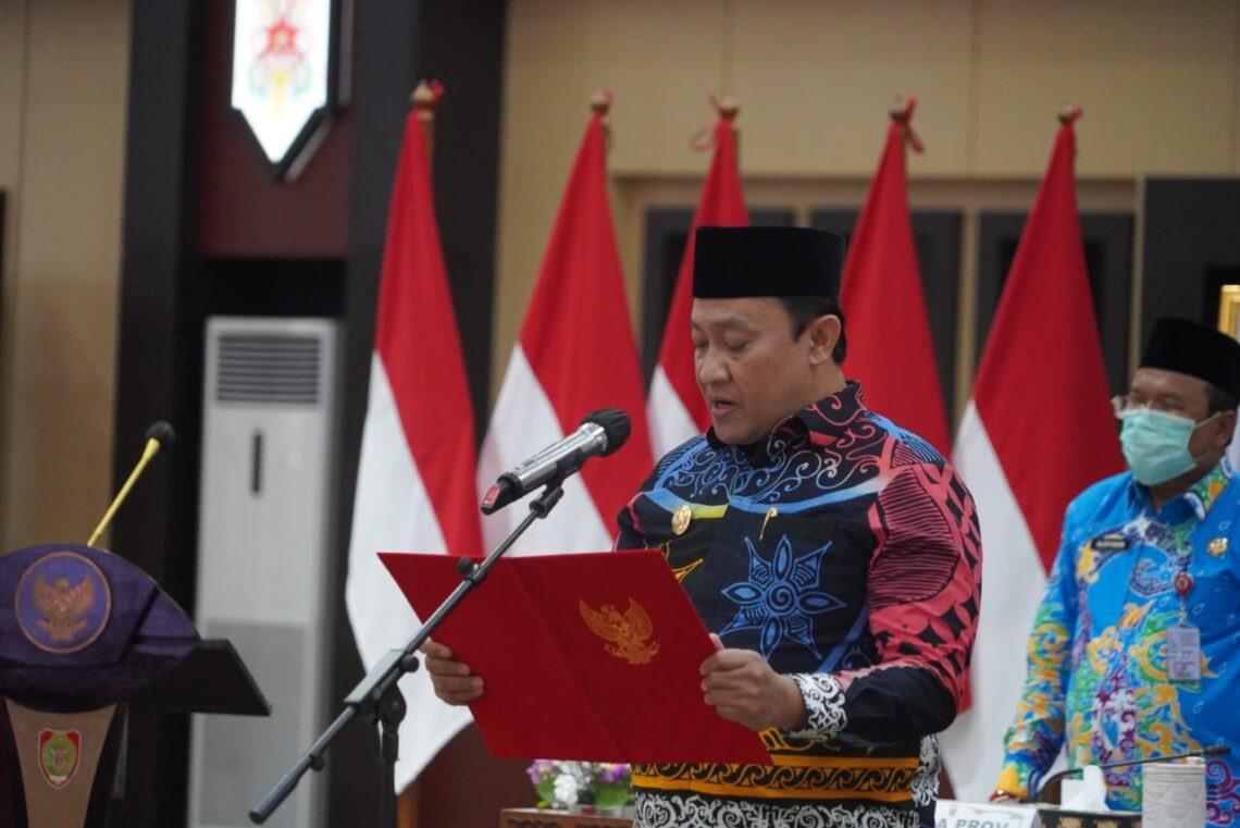 Wagub Edy Pratowo Lantik Pejabat Administrator dan Pejabat Pengawas Pemprov. Kalteng