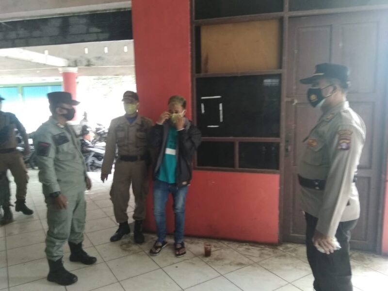 Polres Seruyan melaksanakan giat Yustisi dalam rangka memutus mata rantai Penyebaran covid-19 di Kabupaten Seruyan, Minggu (12/9/2021). Foto : Tbn