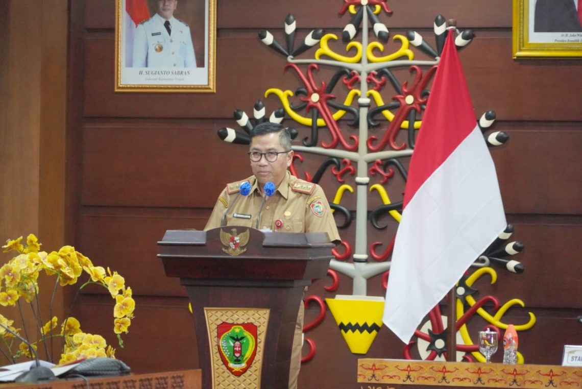 Asisten Bidang Perekonomian dan Pembangunan Sekretariat Daerah (Setda) Provinsi Kalimantan Tengah (Prov. Kalteng), Leonard S. Ampung