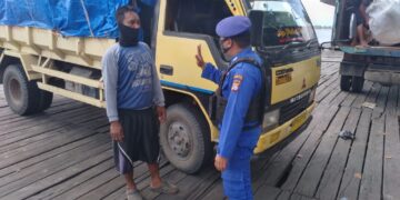 Satpolairud Polres Seruyan Sosialisasi Saber Pungli ke Masyarakat