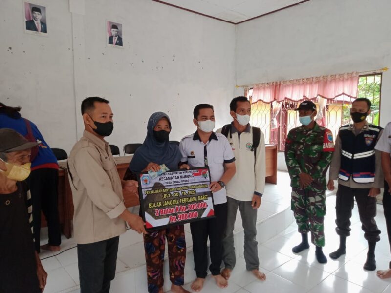 Pemerintah Desa Danau Usung, Kecamatan Murung, Kabupaten Murung Raya akan membagikan Bantuan Langsung Tunai Dena Desa (BLT-DD) kepada 114 Keluarga Penerima Manfaat (KPM), Rabu (13/4/2022). Foto : Kpl
