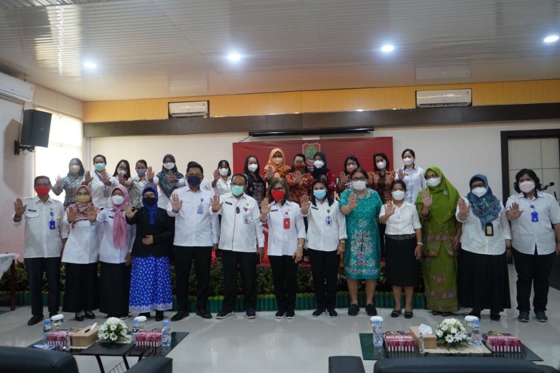 Foto bersama peserta Sosialisasi 1000 Hari Pertama Kehidupan