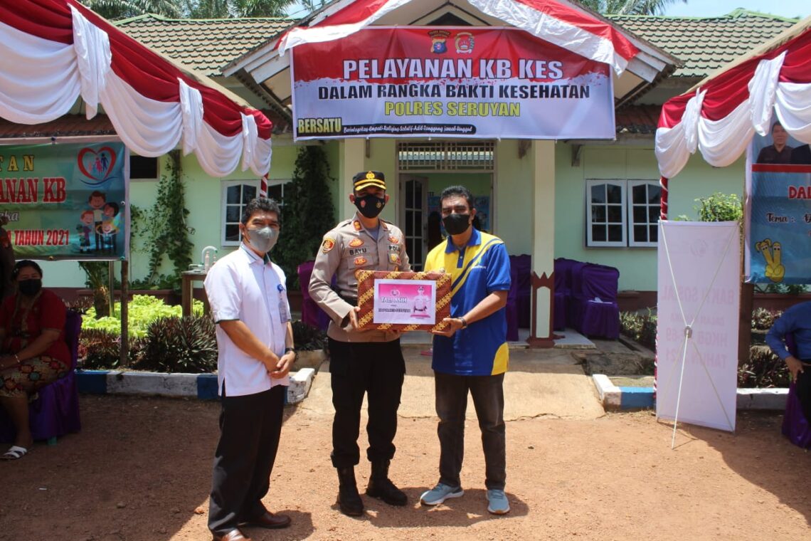Kapolres Seruyan AKBP Bayu Wicaksono, S.H., S.I.K., M.Si. melaksanakan Silaturrahmi dan koordinasi Kapolres seruyan dengan managemen PT Agro Indomas bertempat di ruang Meeting PT Agro Indomas Kecamatan Seruyan Raya Kabupaten Seruyan, Rabu (13/10/2021). Foto : Tbn